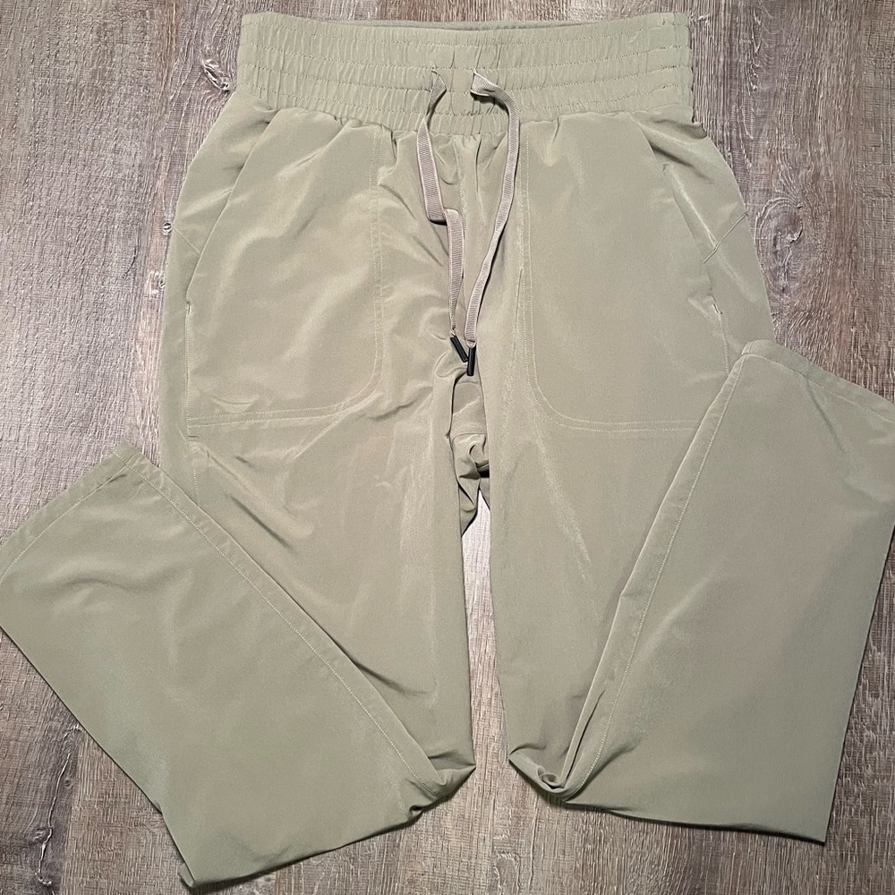 Spanx Out of Office women’s casual pants green small light weight
